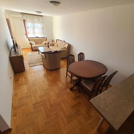 Oksana Apartment بودغوريتْسا المظهر الخارجي الصورة