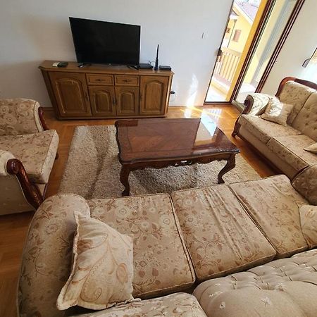 Oksana Apartment بودغوريتْسا المظهر الخارجي الصورة