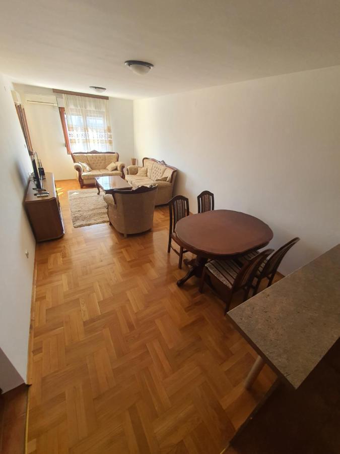 Oksana Apartment بودغوريتْسا المظهر الخارجي الصورة