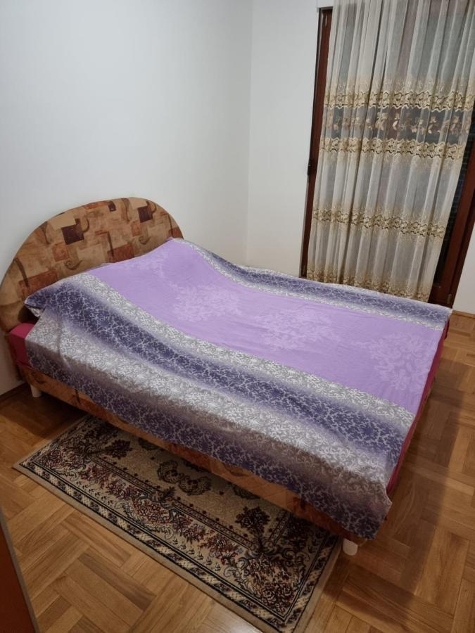 Oksana Apartment بودغوريتْسا المظهر الخارجي الصورة