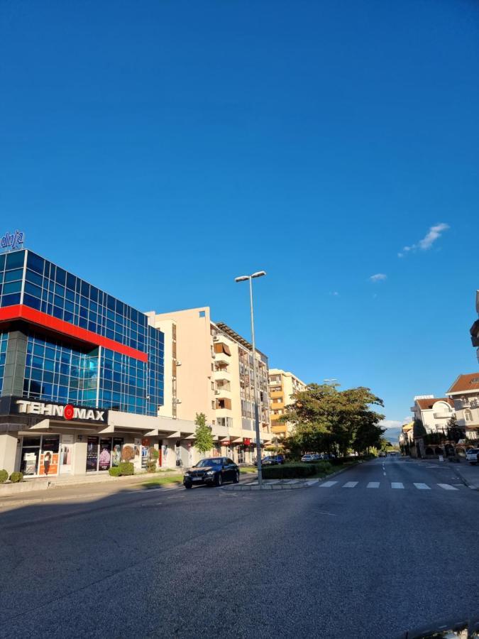 Oksana Apartment بودغوريتْسا المظهر الخارجي الصورة